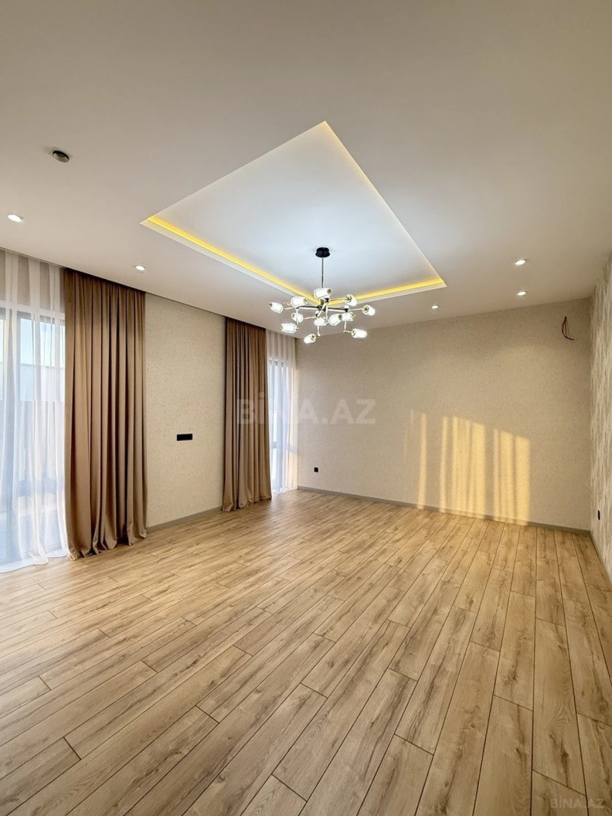 Satılır 4 otaqlı həyət evi 170 m²