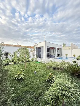 Satılır 4 otaqlı həyət evi 170 m²