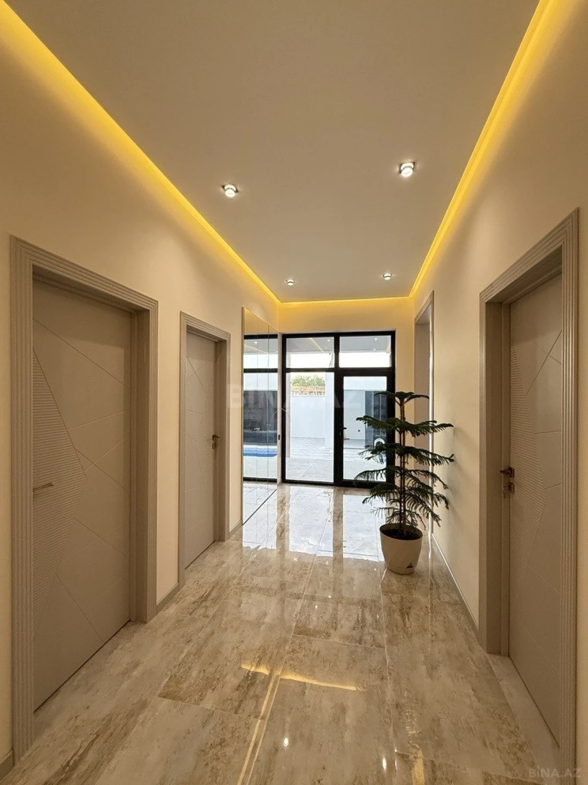 Satılır 4 otaqlı həyət evi 170 m²