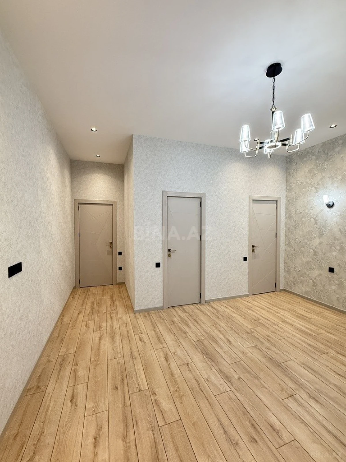 Satılır 4 otaqlı həyət evi 170 m²