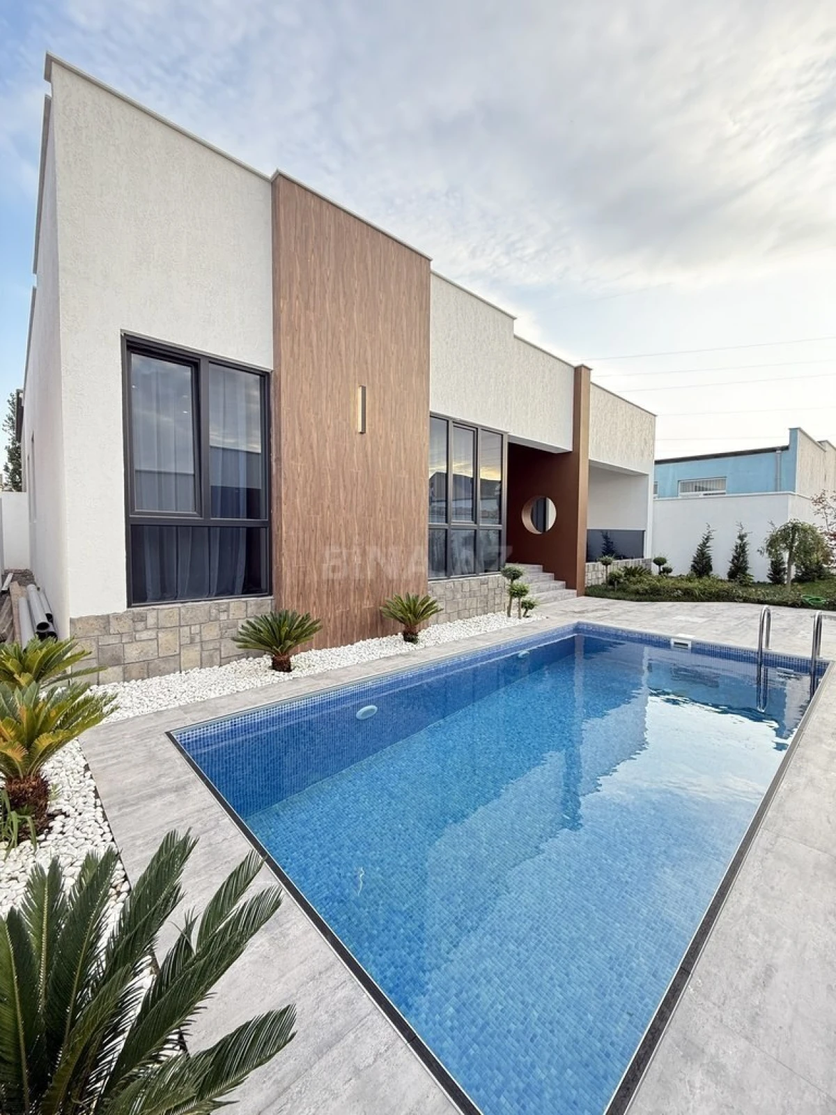 Satılır 4 otaqlı həyət evi 170 m²