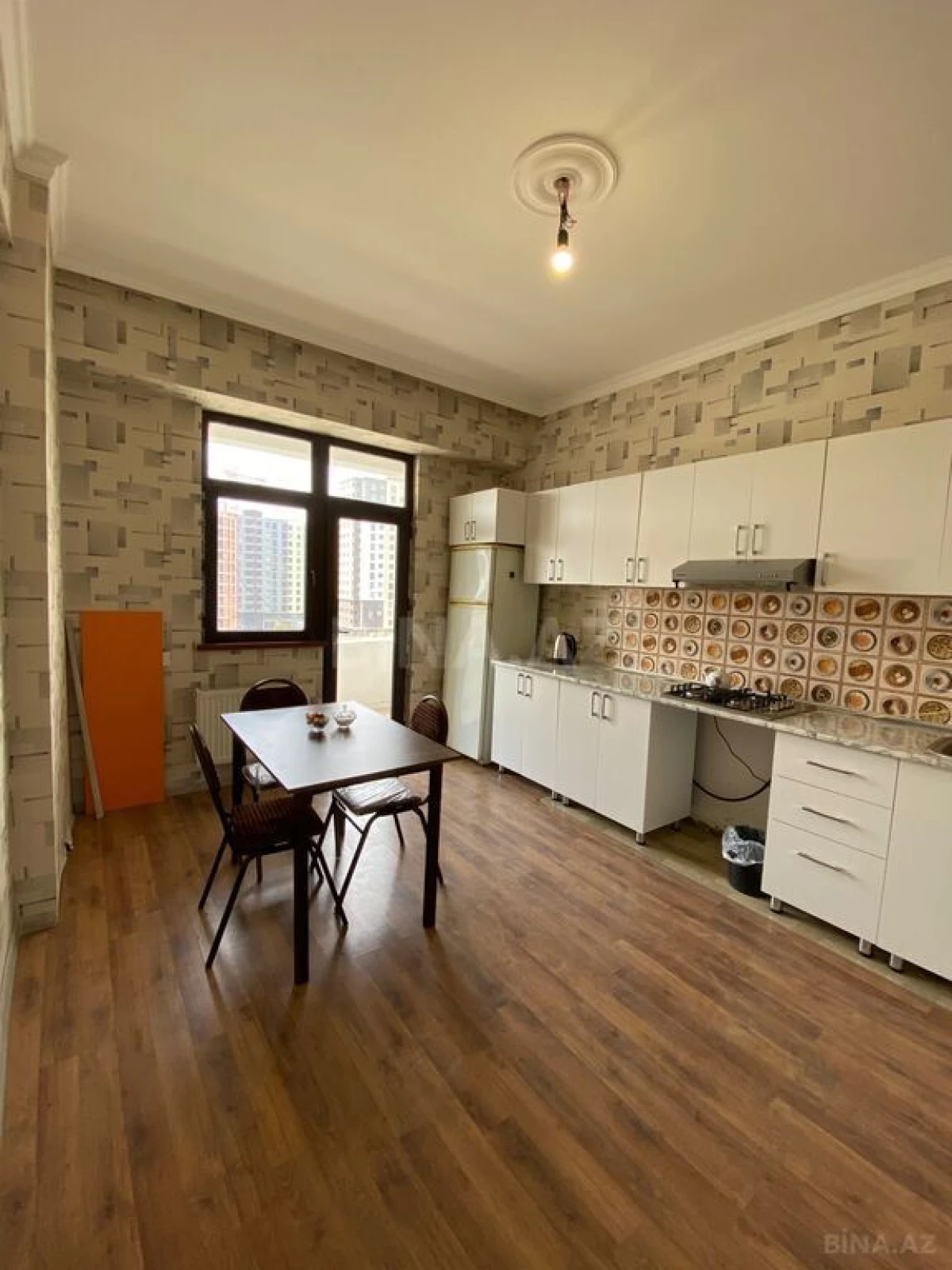 Satılır 2 otaqlı mənzil 66.8 m²