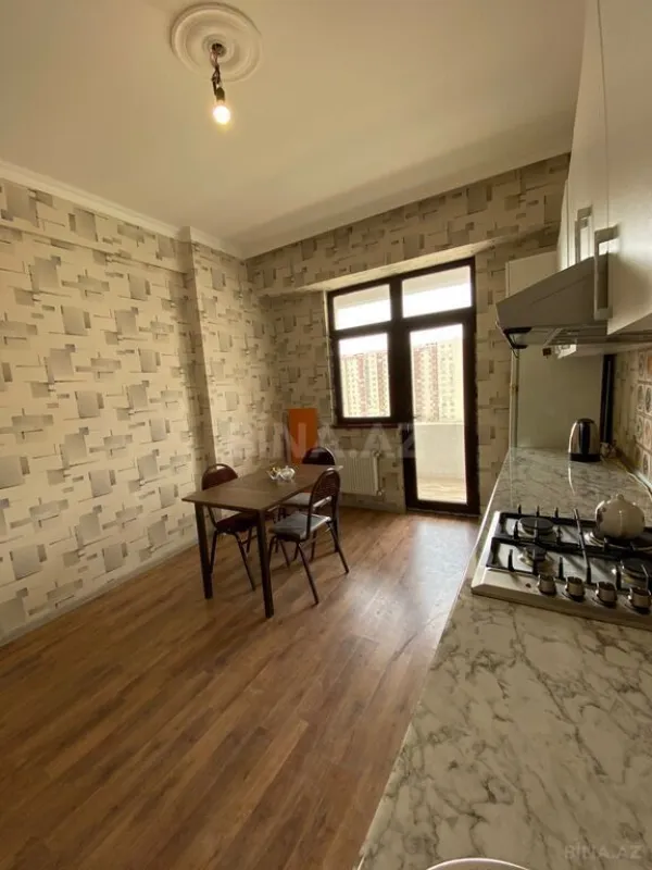 Satılır 2 otaqlı mənzil 66.8 m²