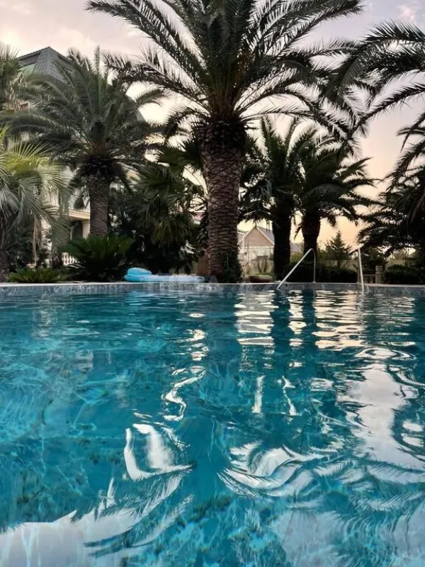 Kirayə verilir 6 otaqlı həyət evi 500 m²