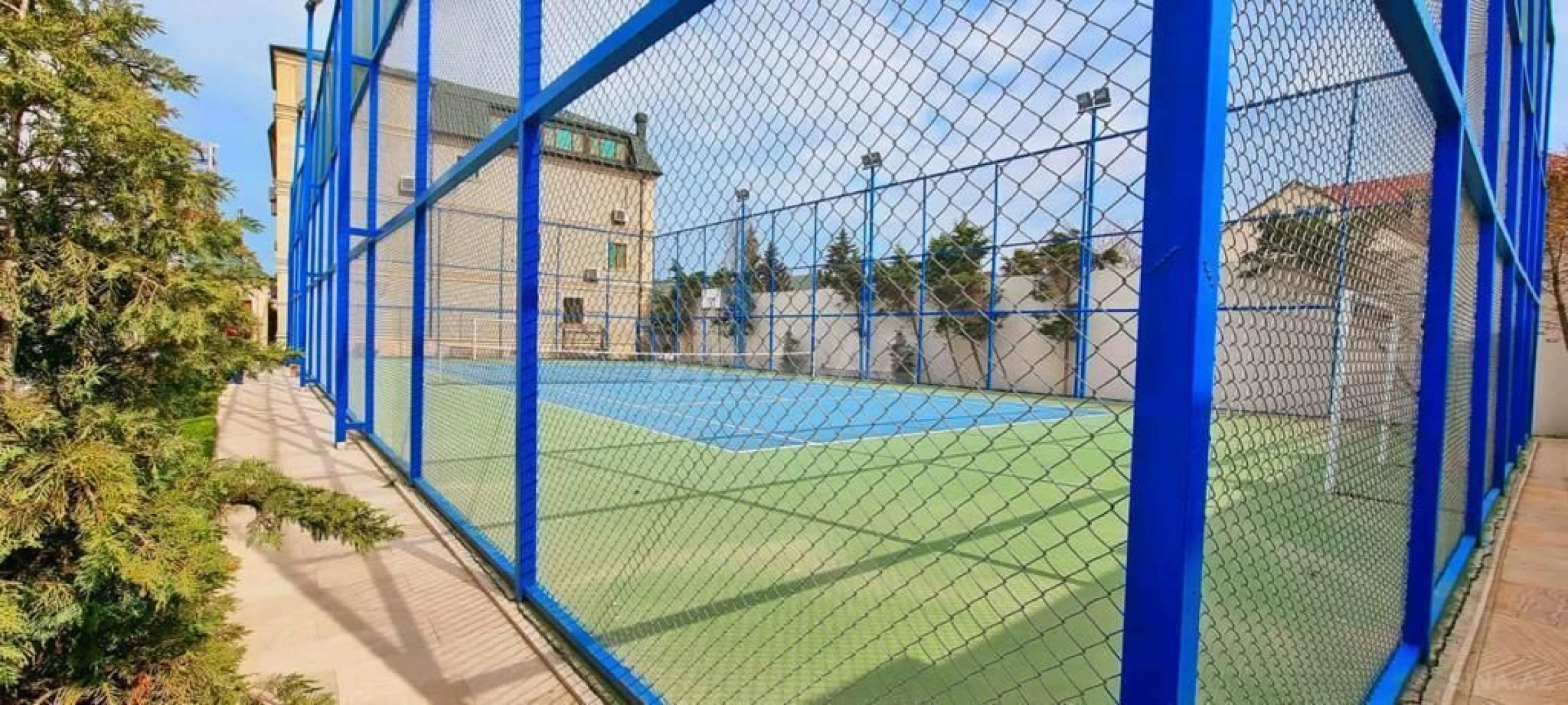 Kirayə verilir 6 otaqlı həyət evi 500 m²