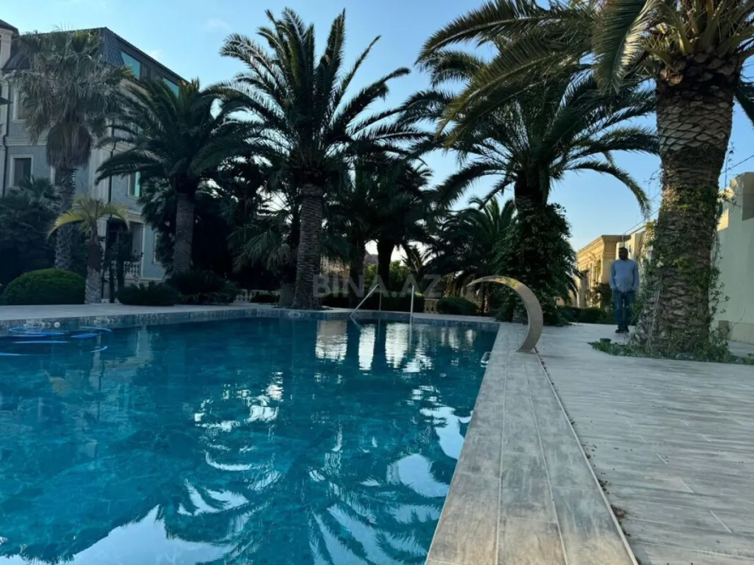 Kirayə verilir 6 otaqlı həyət evi 500 m²