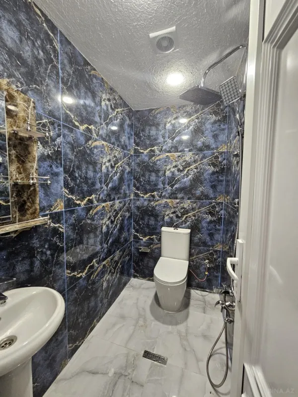 Satılır 4 otaqlı həyət evi 150 m²