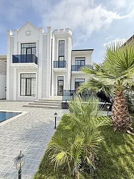 Satılır 6 otaqlı həyət evi 340 m²