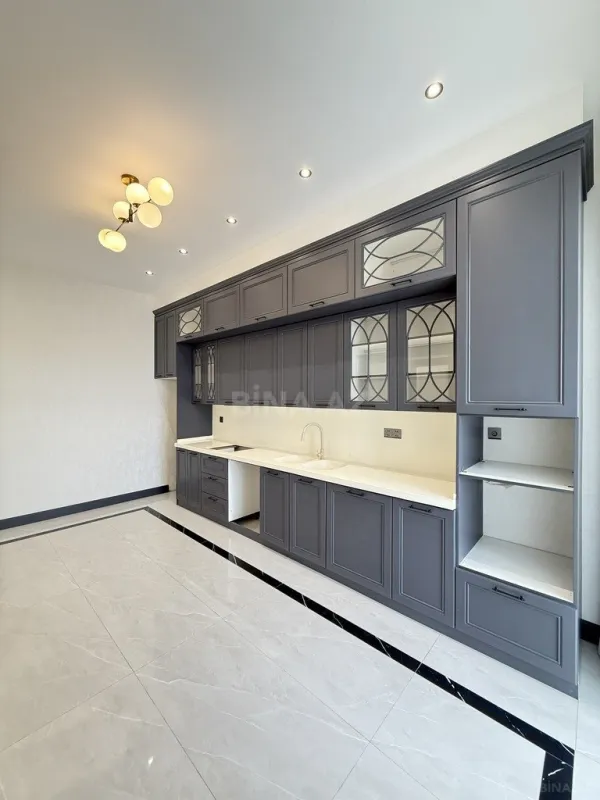 Satılır 6 otaqlı həyət evi 340 m²