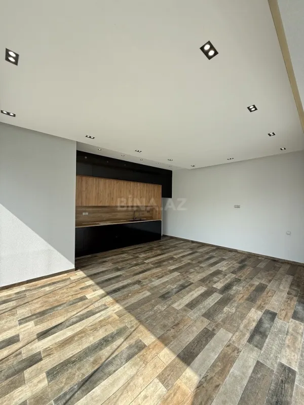 Satılır 6 otaqlı həyət evi 340 m²