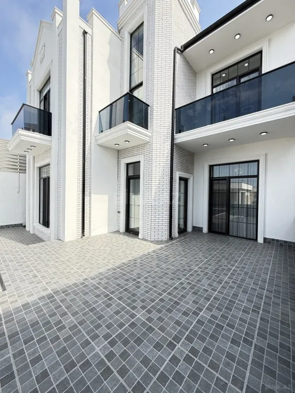 Satılır 6 otaqlı həyət evi 340 m²