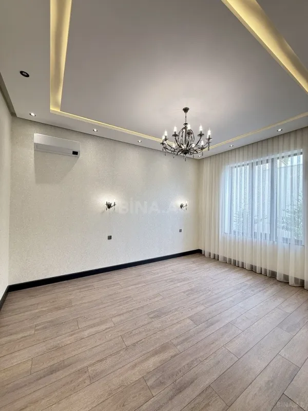 Satılır 6 otaqlı həyət evi 340 m²