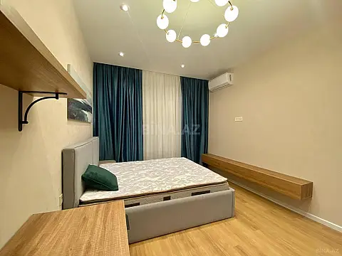 Kirayə verilir 3 otaqlı mənzil 150 m²