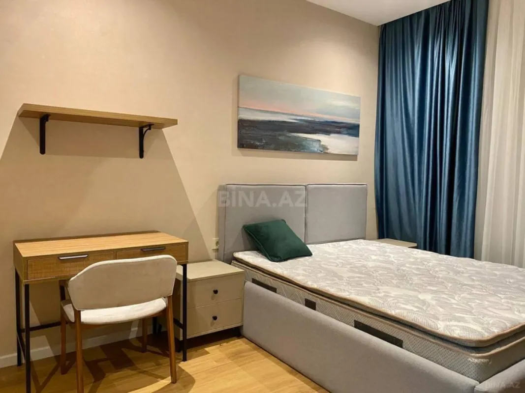 Kirayə verilir 3 otaqlı mənzil 150 m²