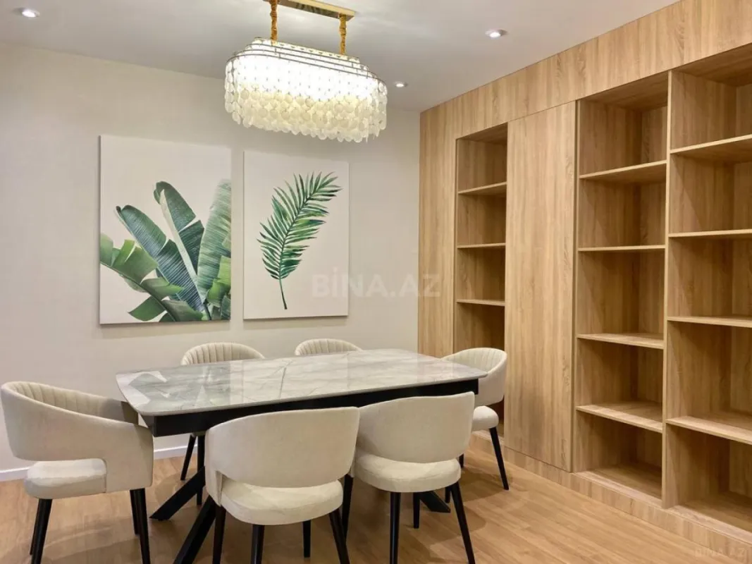 Kirayə verilir 3 otaqlı mənzil 150 m²