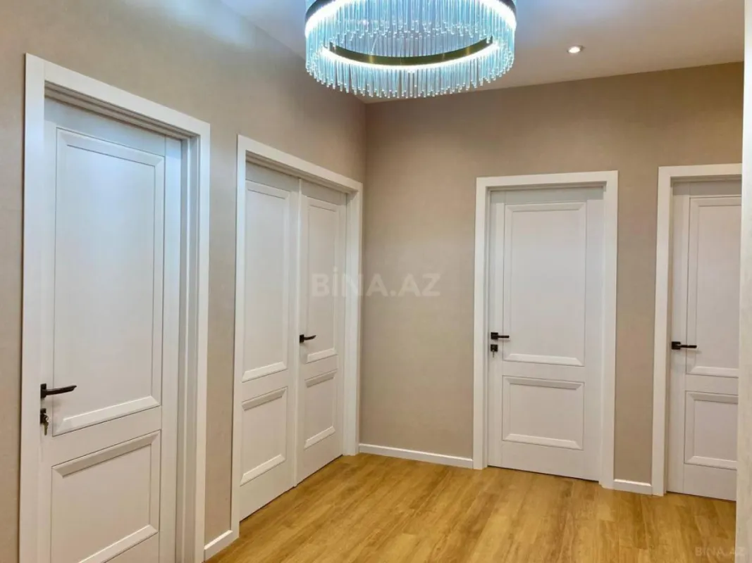 Kirayə verilir 3 otaqlı mənzil 150 m²
