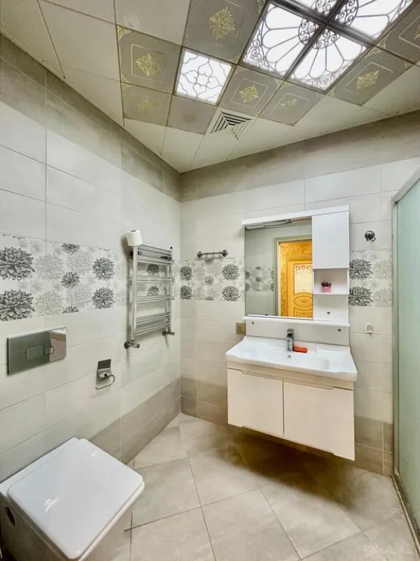 Satılır 2 otaqlı mənzil 90 m²