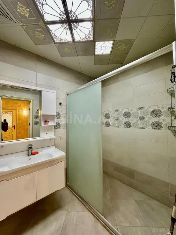 Satılır 2 otaqlı mənzil 90 m²