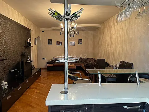 Satılır 3 otaqlı mənzil 102 m²