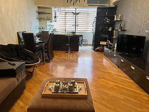 Satılır 3 otaqlı mənzil 102 m² — Bakı, İnşaatçılar 3 otaq 102.00 m²