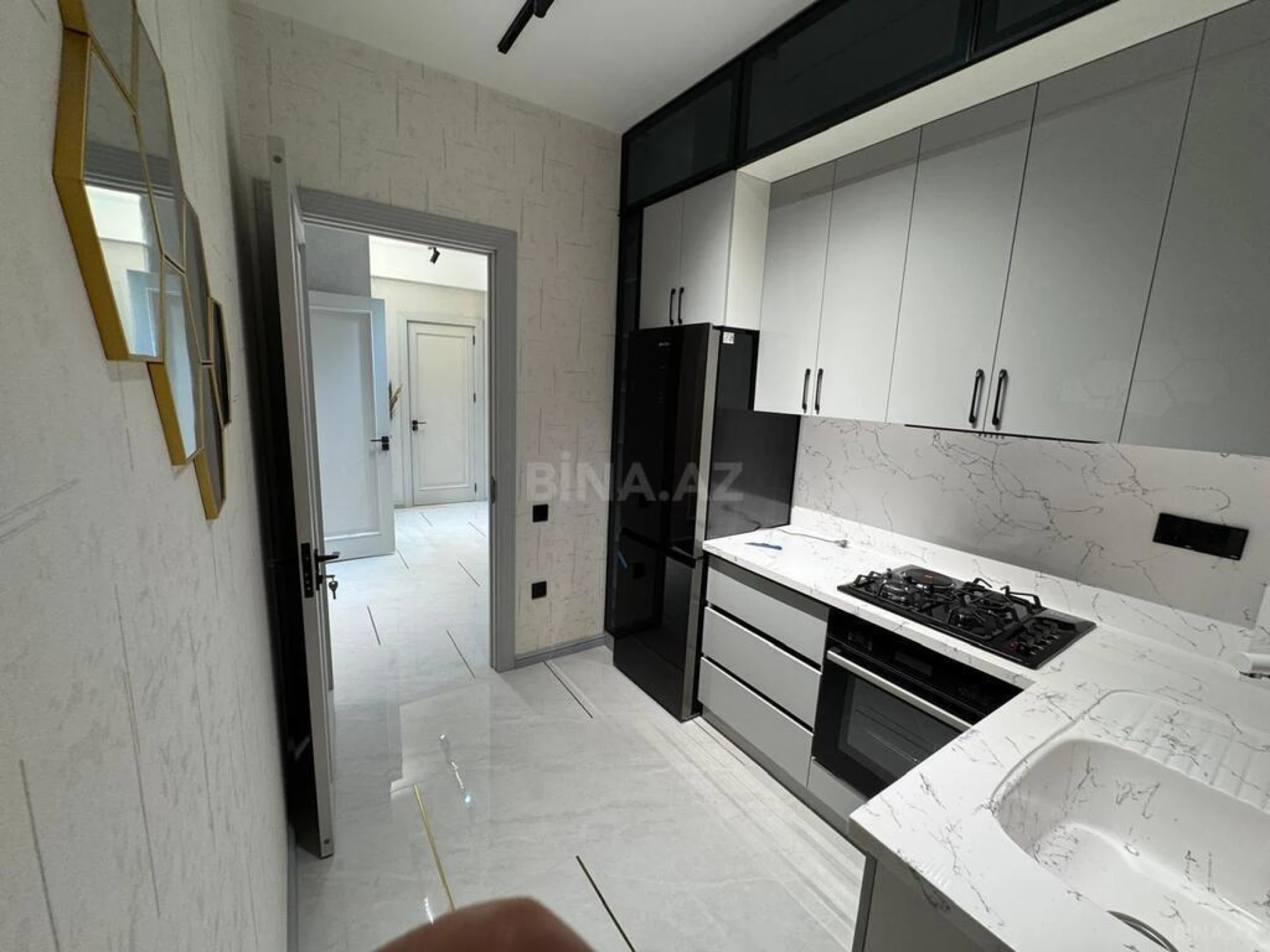Satılır 2 otaqlı mənzil 60.5 m²
