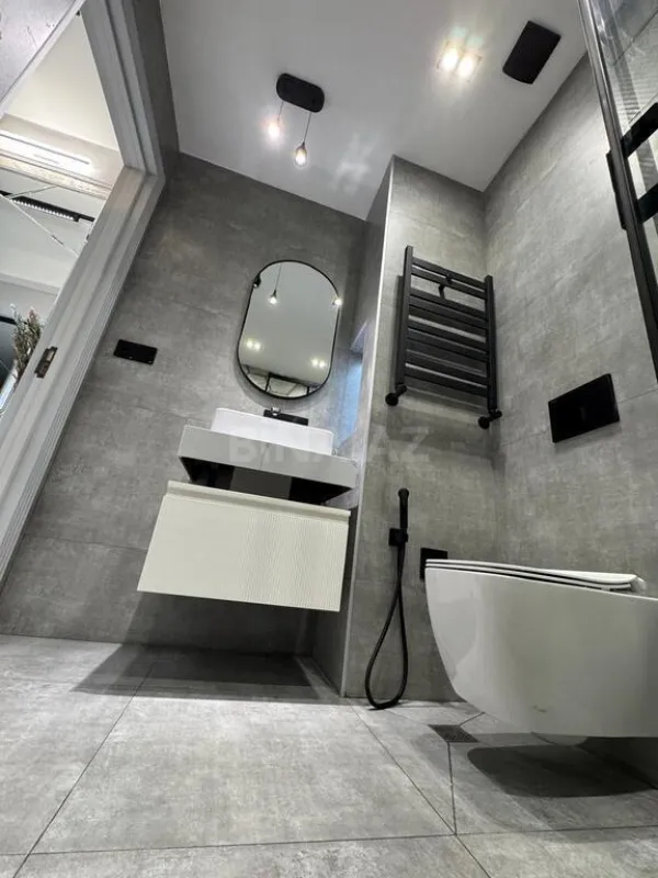 Satılır 2 otaqlı mənzil 60.5 m²