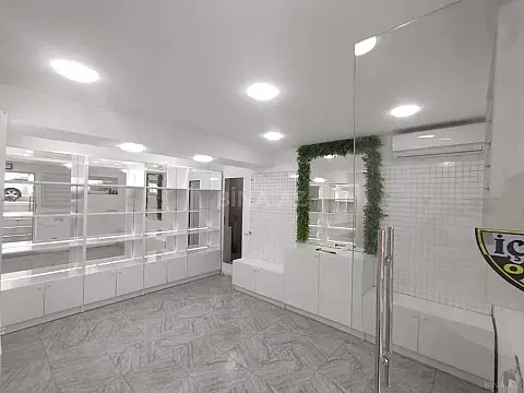 Satılır obyekt 30 m²