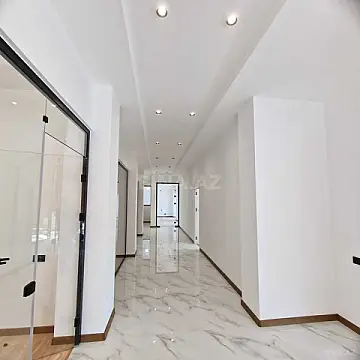 Satılır obyekt 265 m²