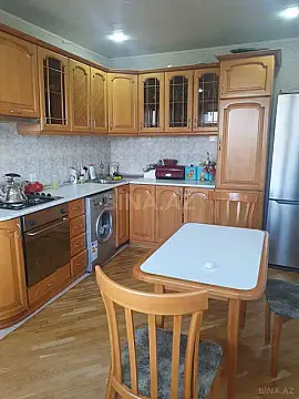 Satılır 4 otaqlı mənzil 120 m²