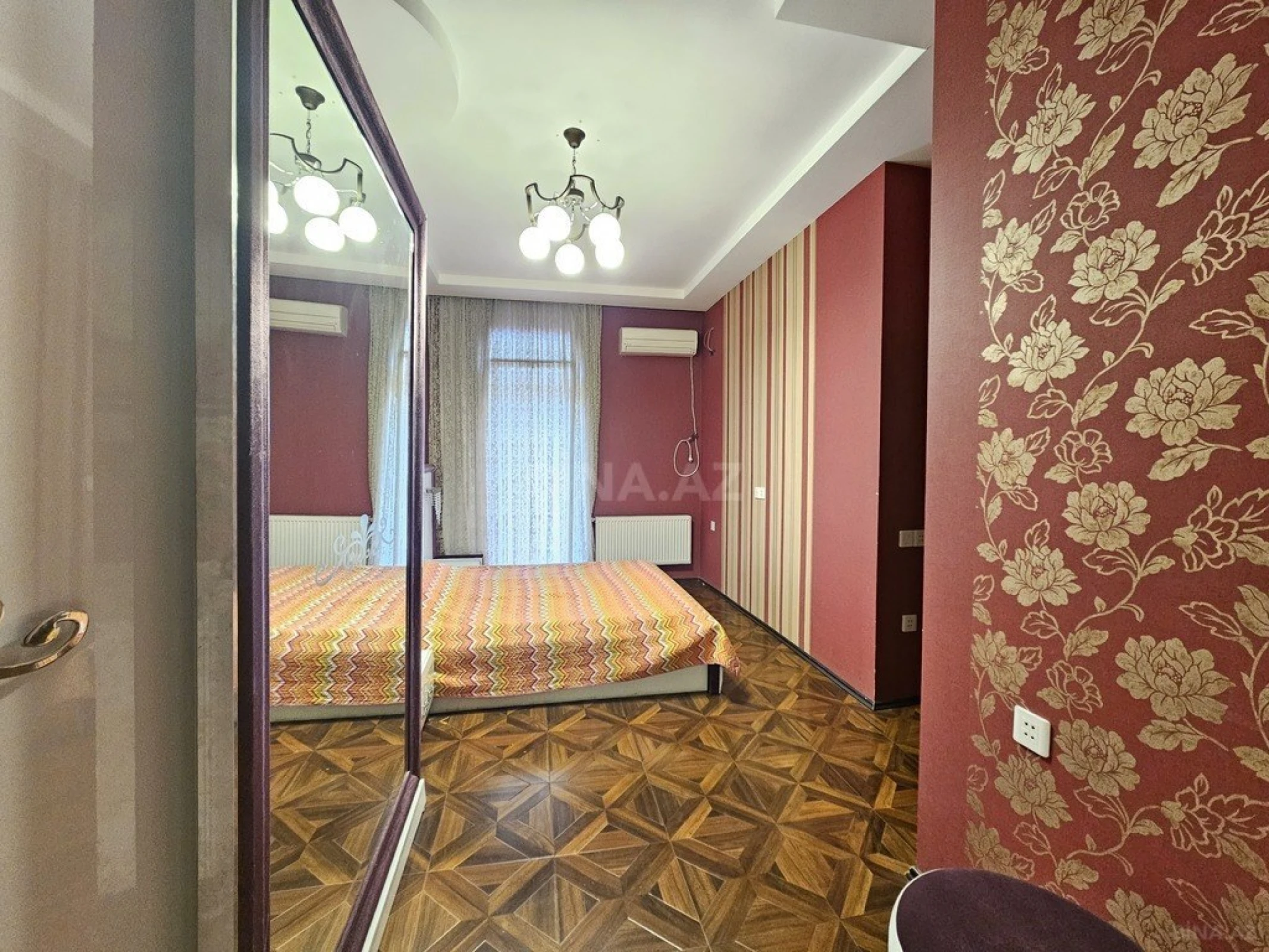 Satılır 4 otaqlı həyət evi 150 m²