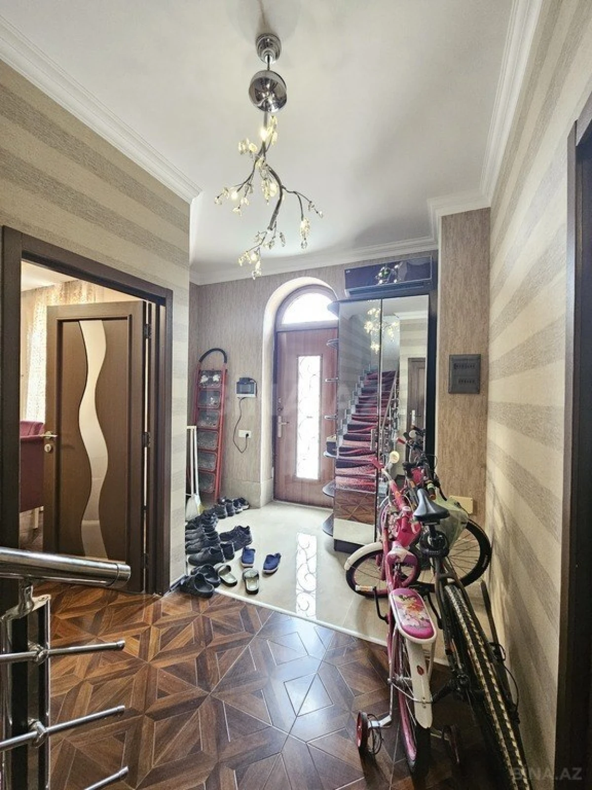 Satılır 4 otaqlı həyət evi 150 m²