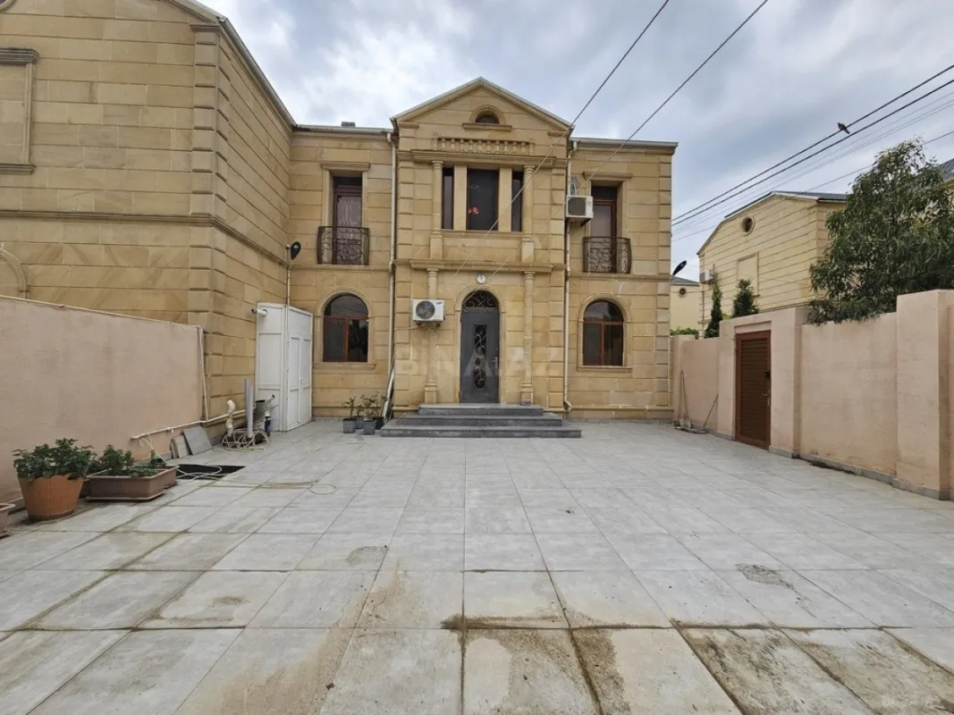 Satılır 4 otaqlı həyət evi 150 m²