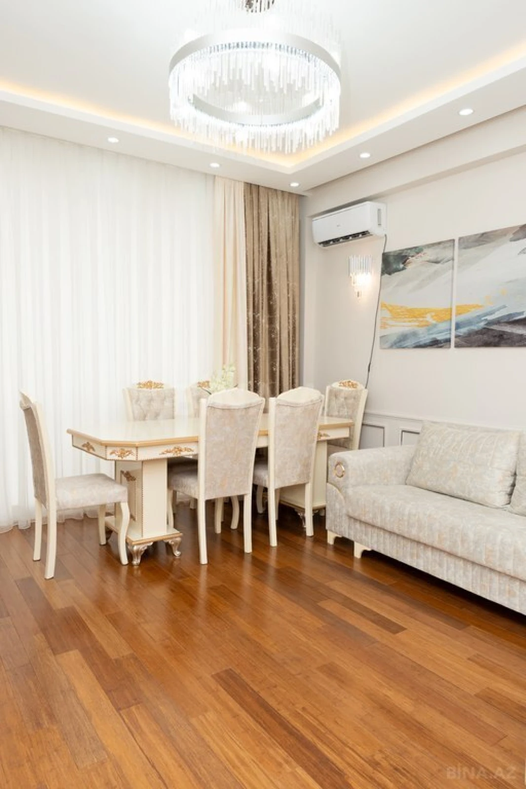 Kirayə verilir 2 otaqlı mənzil 60 m²