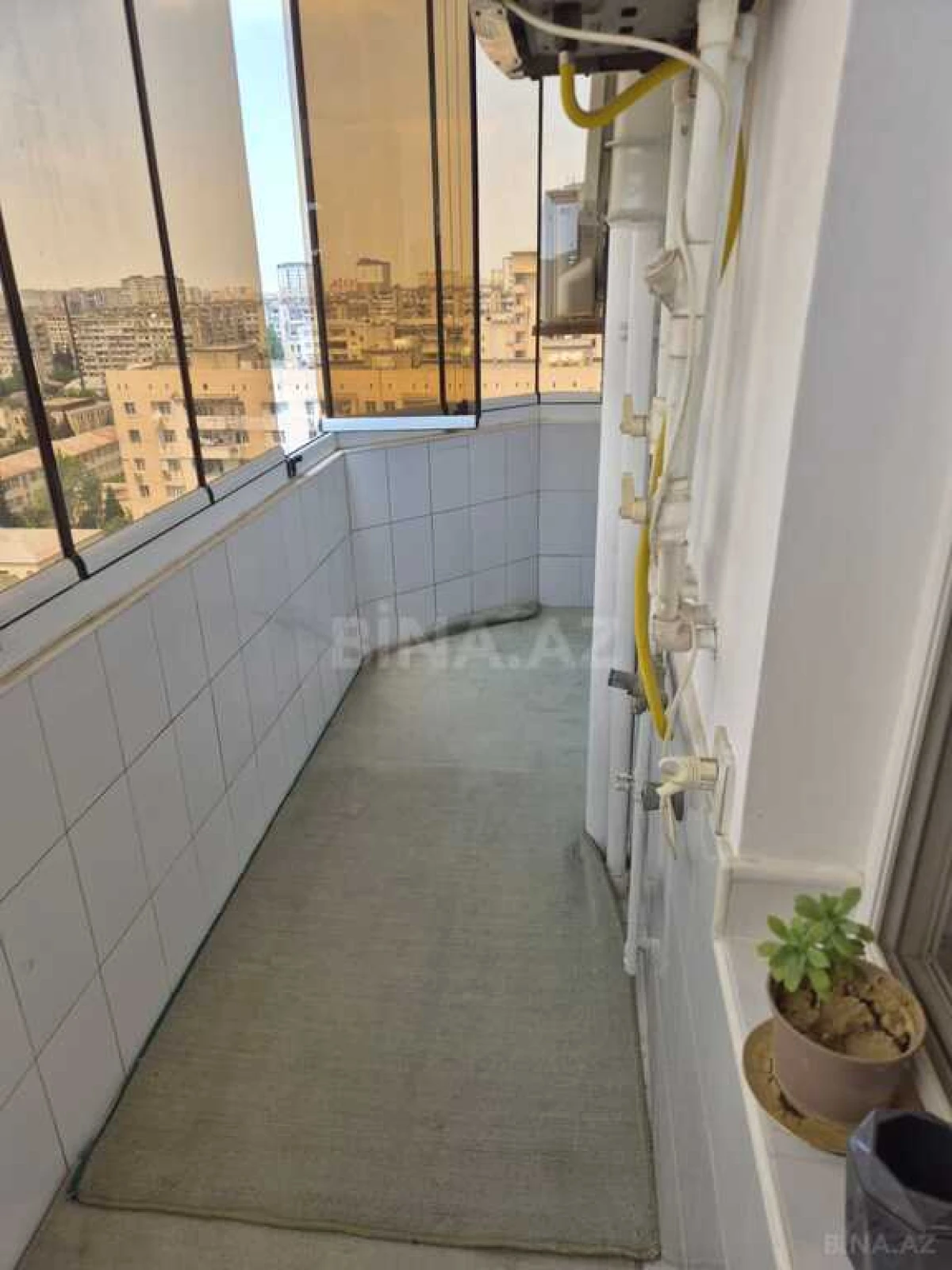 Satılır 2 otaqlı mənzil 85 m²