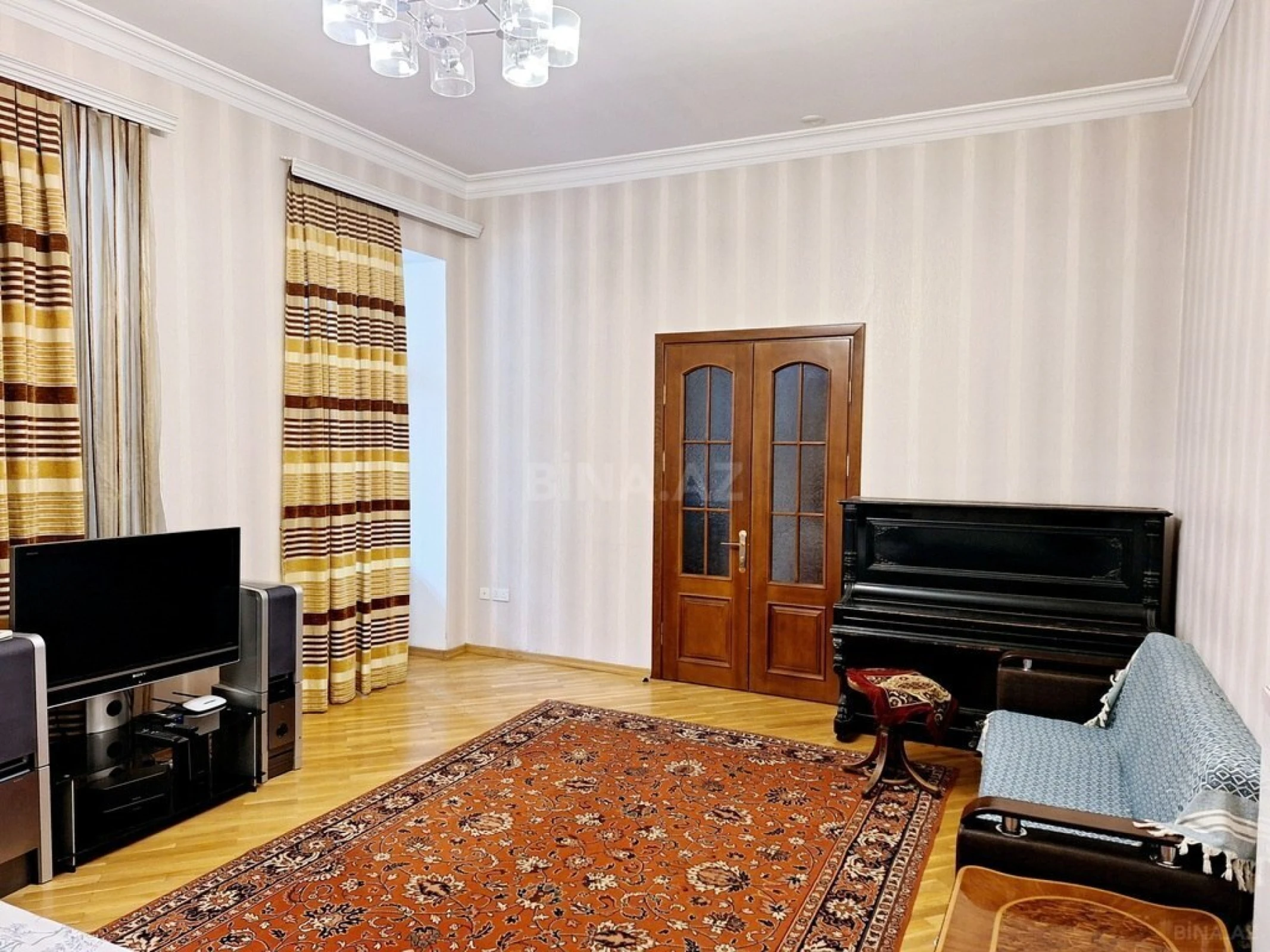 Satılır 3 otaqlı mənzil 90 m²