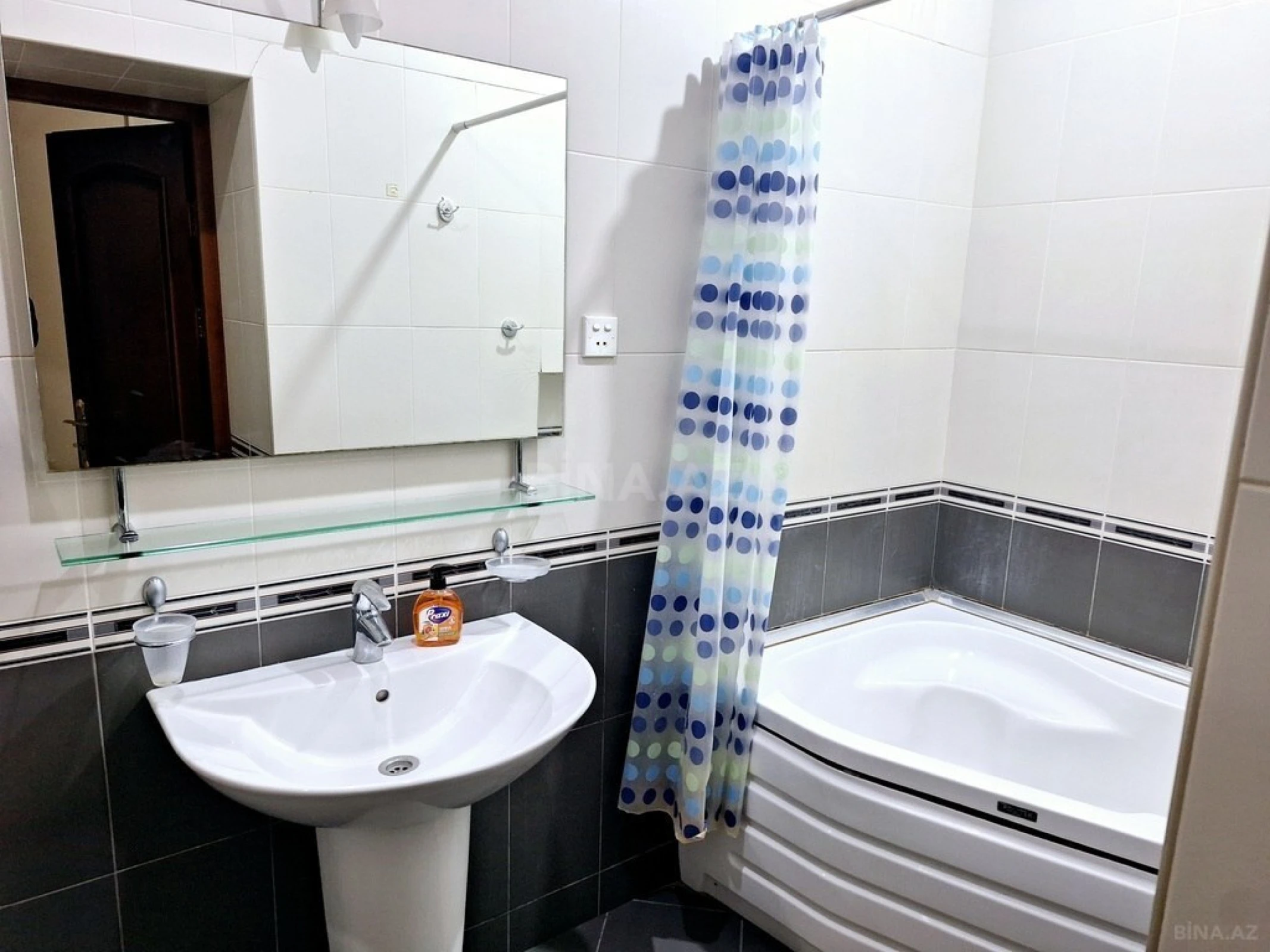 Satılır 3 otaqlı mənzil 90 m²