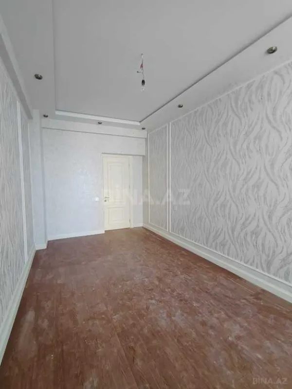 Satılır 3 otaqlı mənzil 138 m²
