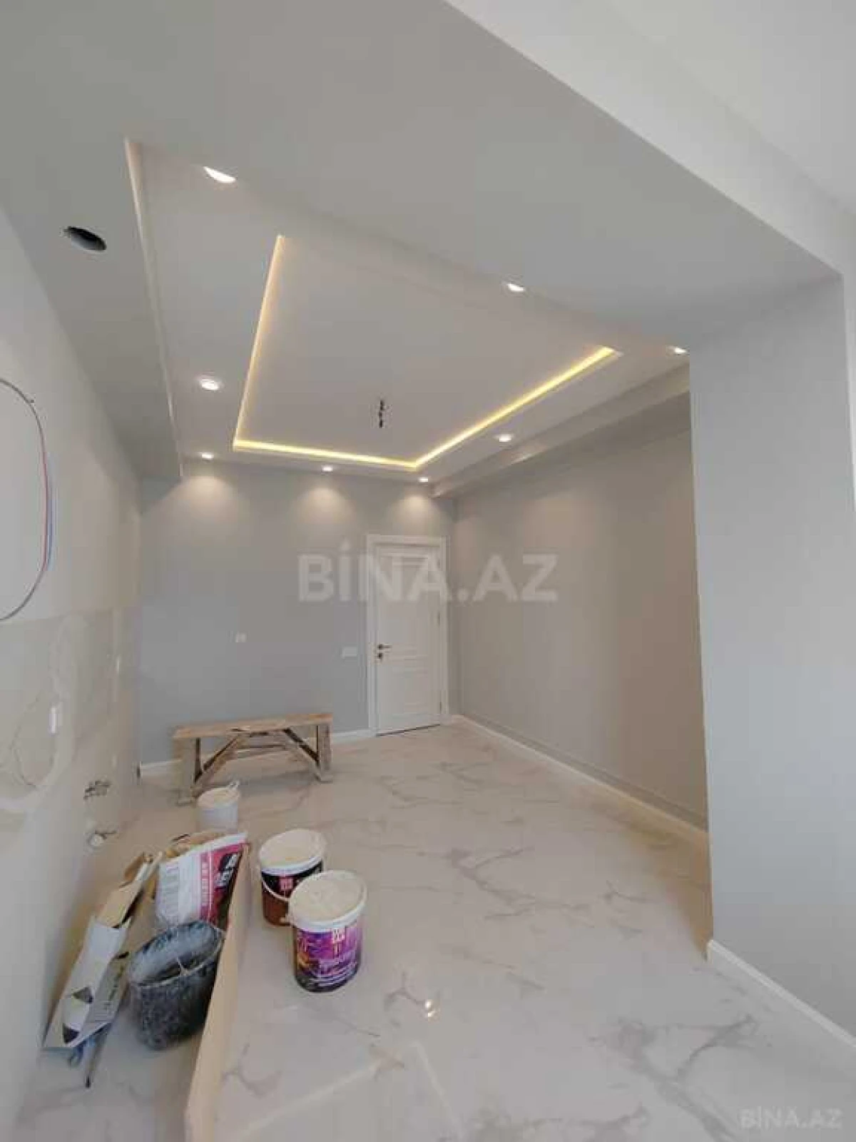 Satılır 3 otaqlı mənzil 138 m²