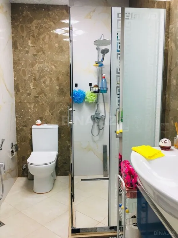 Satılır 2 otaqlı mənzil 65 m²