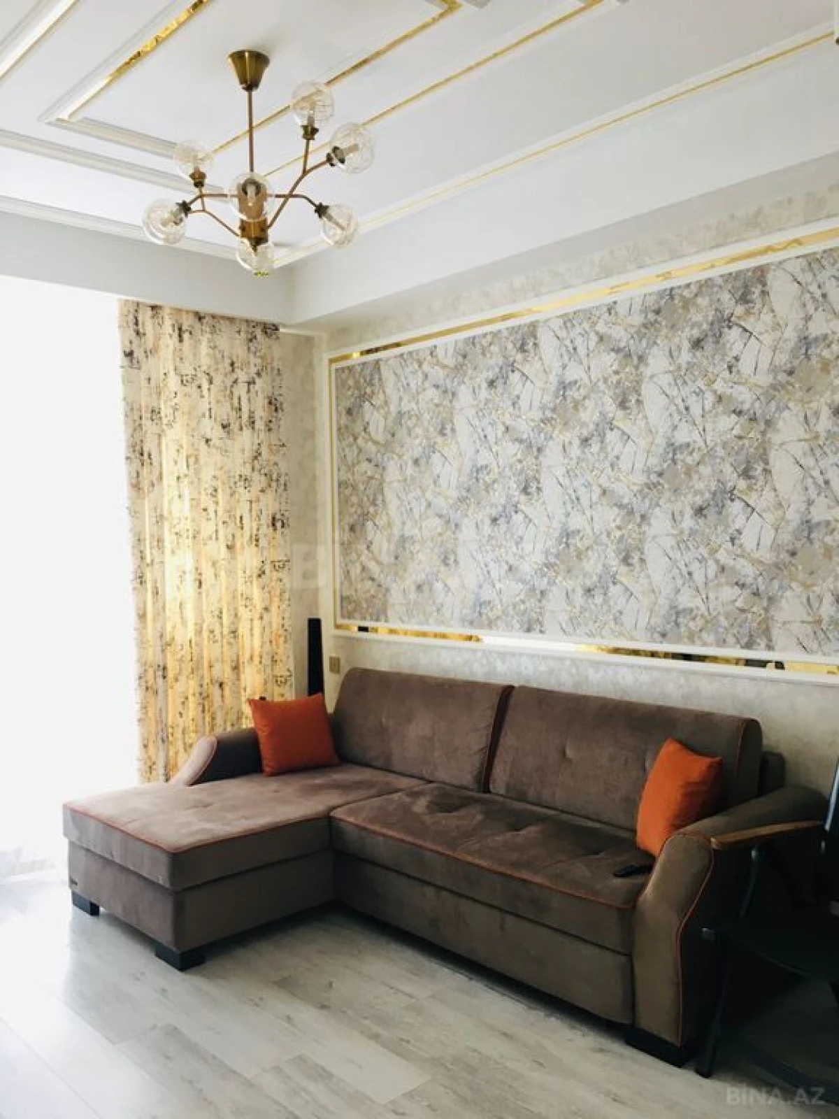 Satılır 2 otaqlı mənzil 65 m²