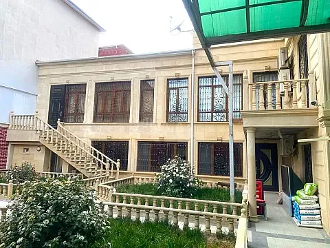 Satılır 9 otaqlı həyət evi 650 m² — Bakı, Nəsimi 9 otaq 650.00 m²