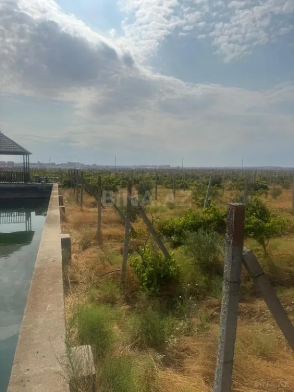 Satılır torpaq sahəsi 700 m²