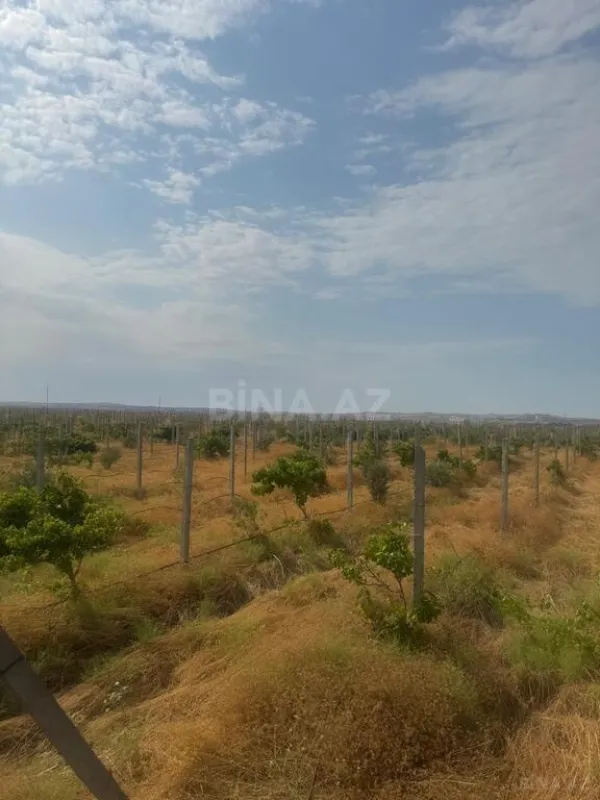 Satılır torpaq sahəsi 700 m²