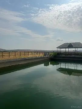 Satılır torpaq sahəsi 700 m²