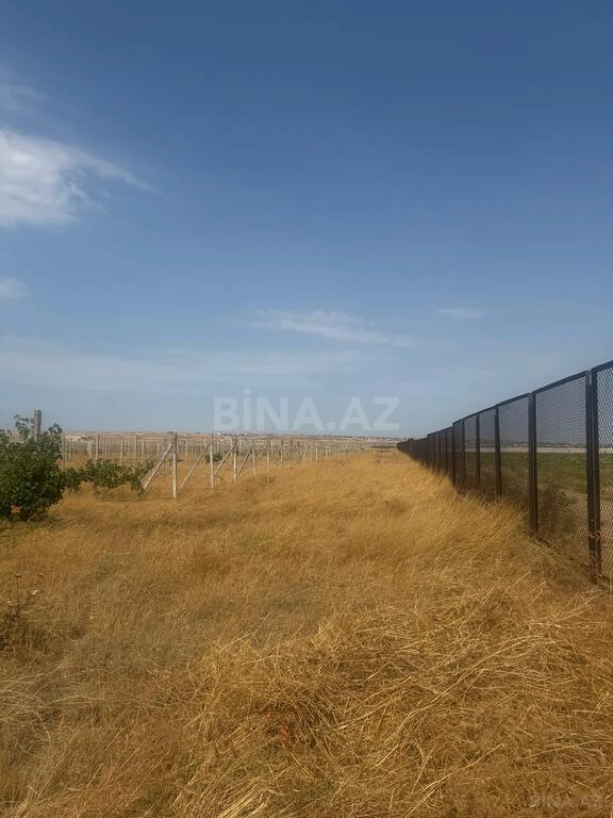 Satılır torpaq sahəsi 700 m²