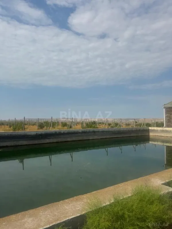 Satılır torpaq sahəsi 700 m²