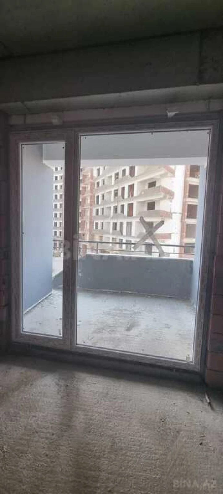 Satılır 3 otaqlı mənzil 110 m²