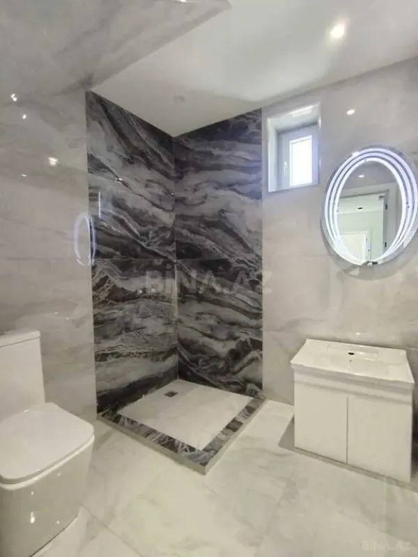 Satılır 5 otaqlı həyət evi 200 m²