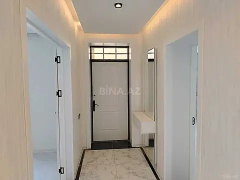 Satılır 5 otaqlı həyət evi 200 m²