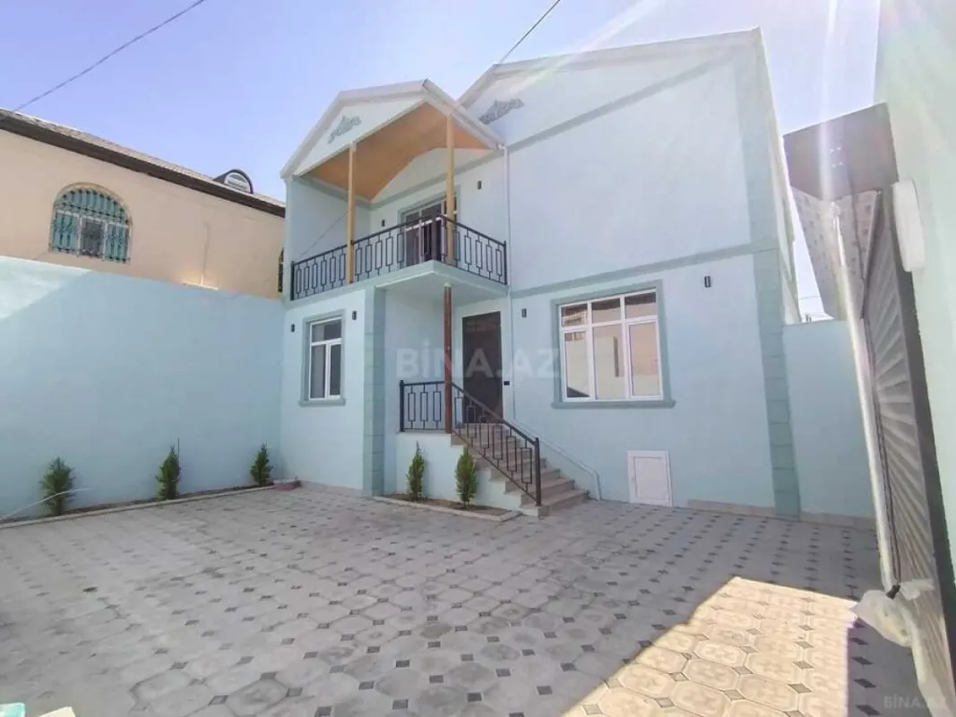 Satılır 5 otaqlı həyət evi 200 m²